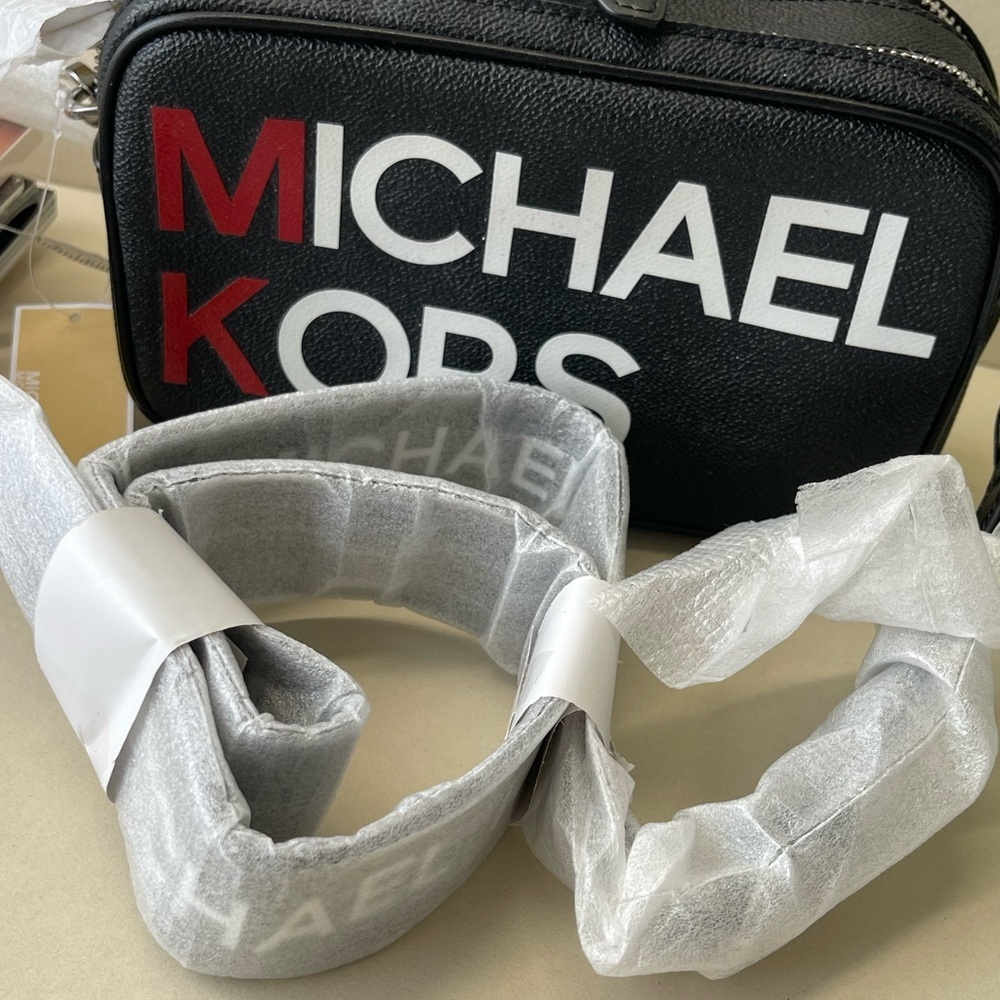 (new+tag) Michael Kors Lacey camera bag (women/unisex) black leather - Picture 9 of 13